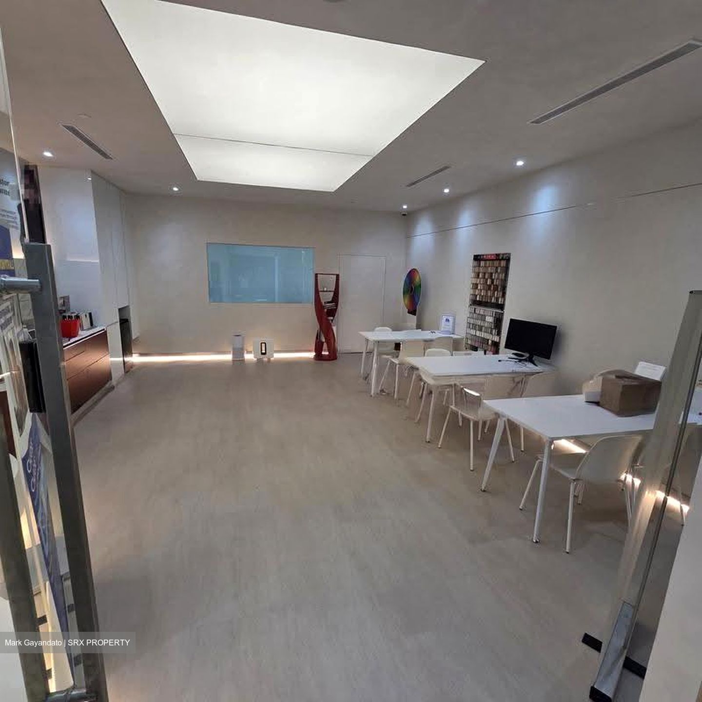 Woods Square (D25), Office #631422021